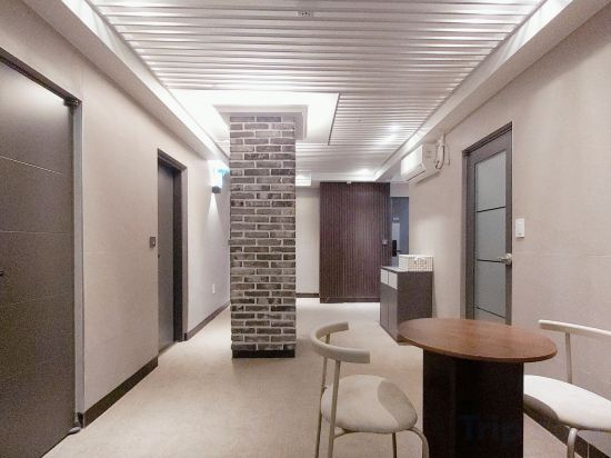Hotel Interior/Public Areas
