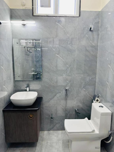 Bathroom 5, Hotel RS Grand, Chandauli