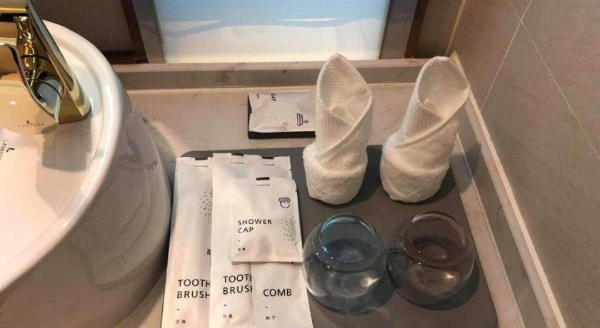 Bathroom 3, Lavande Hotels·Wuhan Zhuyeshan Metro Station, Wuhan