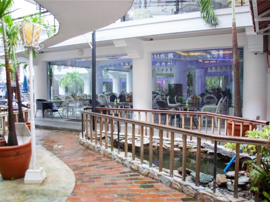 Others 4, Clarkton Hotel Apartment, Mabalacat