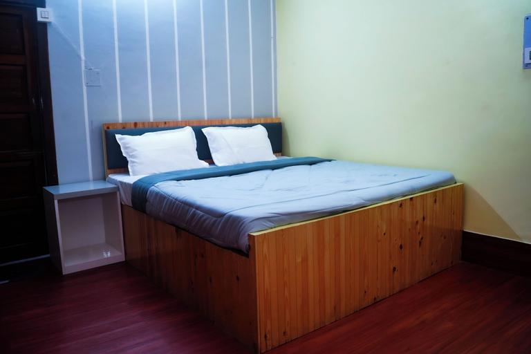 Room 3, THE BACKYARD, Kamrup Metropolitan