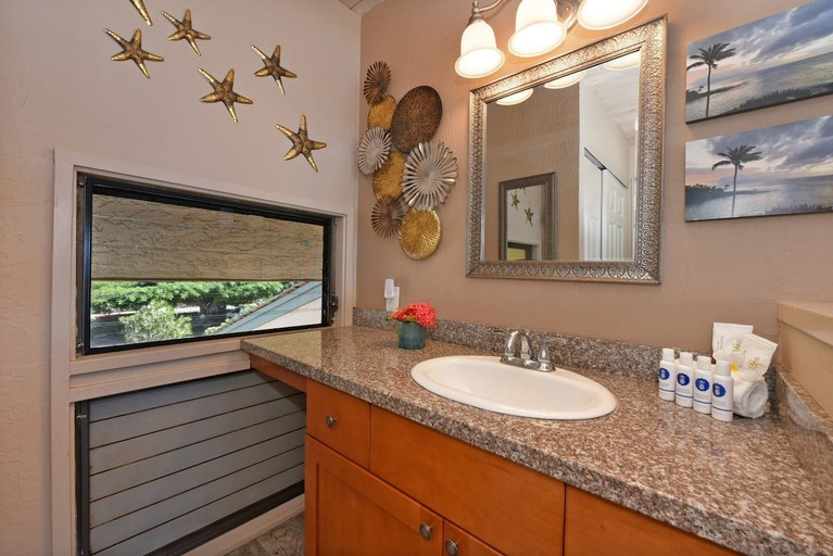 Bathroom 5, Oceanfront 2BD Condo w AC Superb Ocean Views - Napili Point C21, Maui