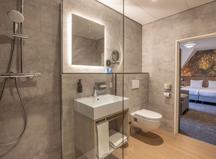 Bathroom 5, Fletcher Hotel-Restaurant Apeldoorn, Apeldoorn