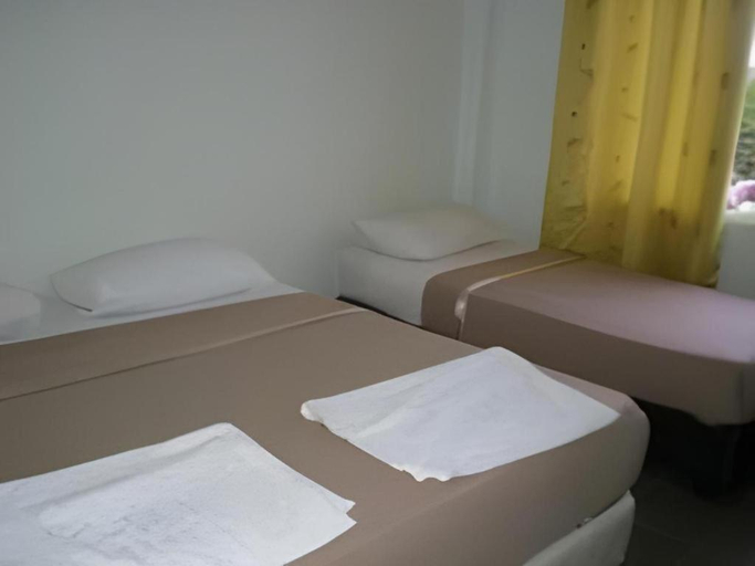 Bedroom 3, Cozzi Hotel, Port Dickson