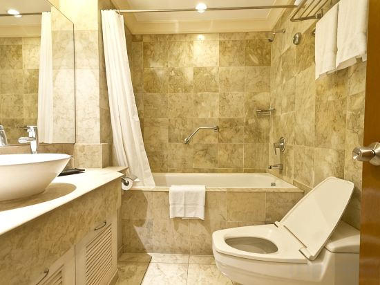 Others 5, Crown Regency Suites Mactan, Lapu-Lapu City