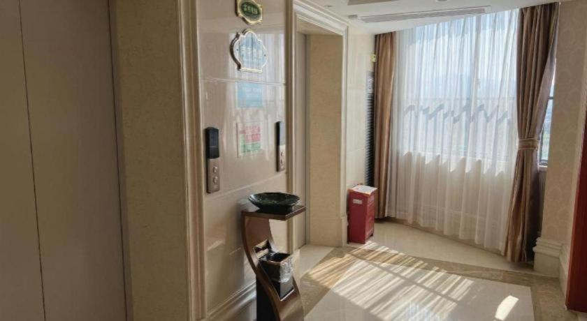 Bathroom 3, Vienna Hotel Guangxi Guilin Xing'an, Guilin