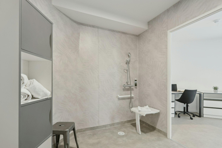 Bathroom 3, All Suites Appart Hôtel | Noisy-le-Grand, Seine-Saint-Denis