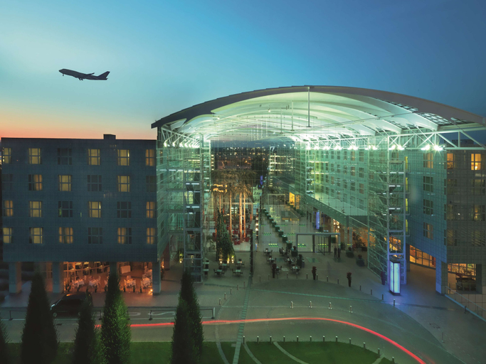 Exterior & Views 2, Hilton Munich Airport, Erding