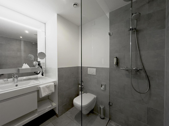 Bathroom 4, Grimm's Hotel am Potsdamer Platz, Berlin
