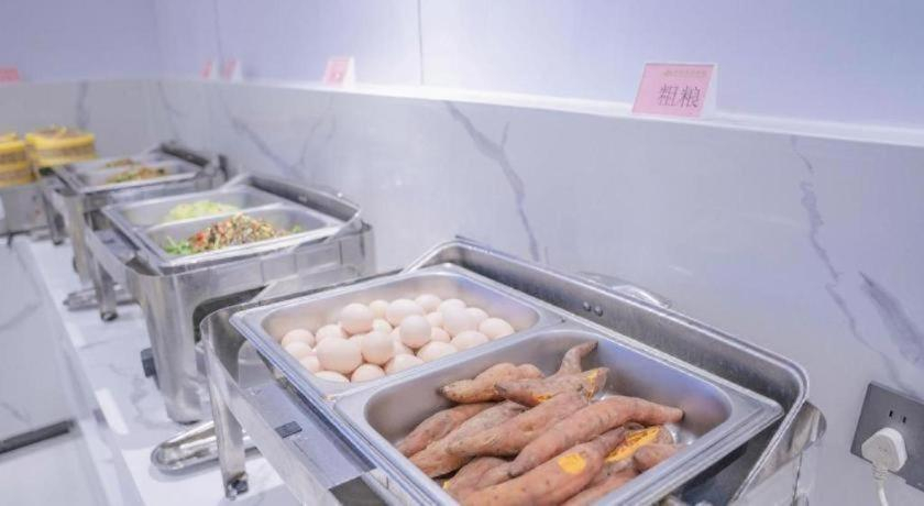 Food & Drinks 5, GreenTree Inn Express Fuzhou Le'an County Government Sijiu Square, Fuzhou
