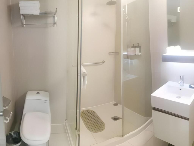 Bathroom 3, Jinjiang Inn Select, Jiujiang