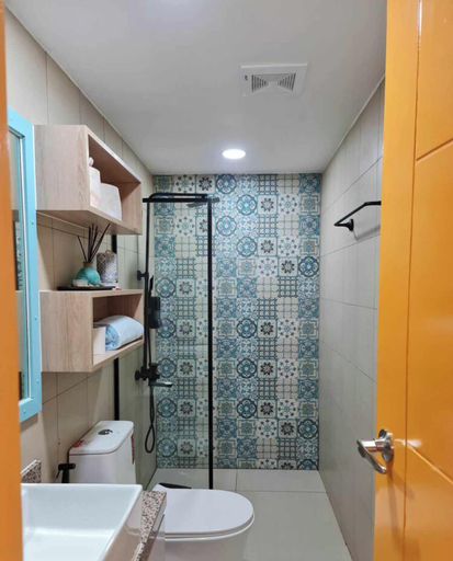 Bathroom 5, 2BR Modern Boho Suite, Parañaque