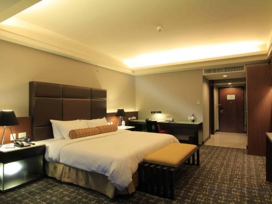 Others 3, The Bellevue Hotel, Muntinlupa