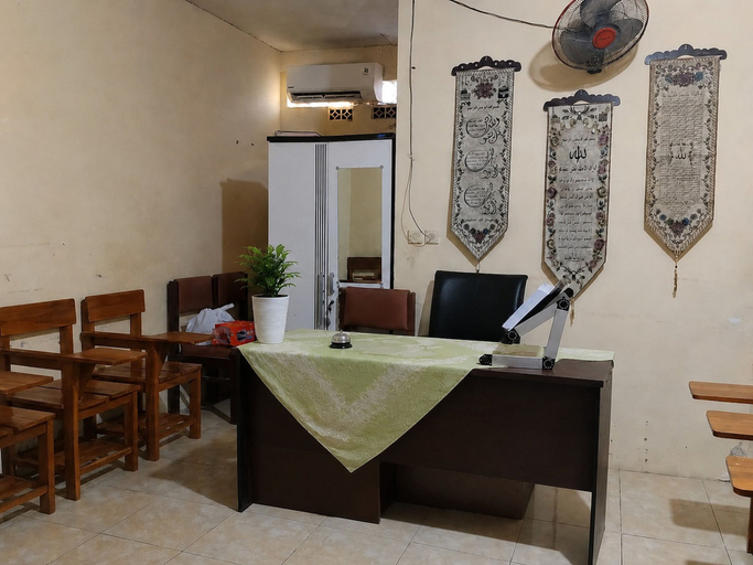 Reception, Hotel O Wisma Pramuka Syariah, Cirebon