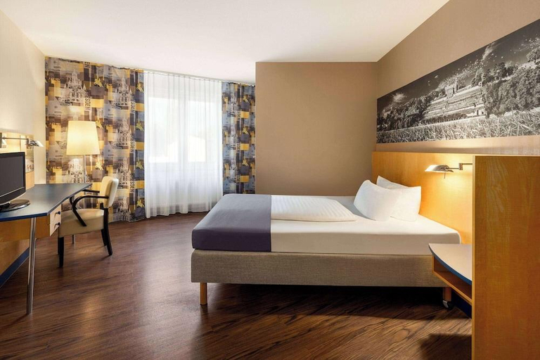 Bedroom 2, Amedia Dresden Elbpromenade, Trademark Collection by Wyndham, Dresden