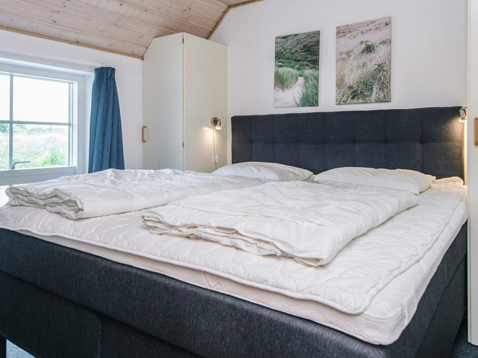 Bedroom 2, 12 Person Holiday Home in Ringkobing-by Traum, Ringkøbing-Skjern