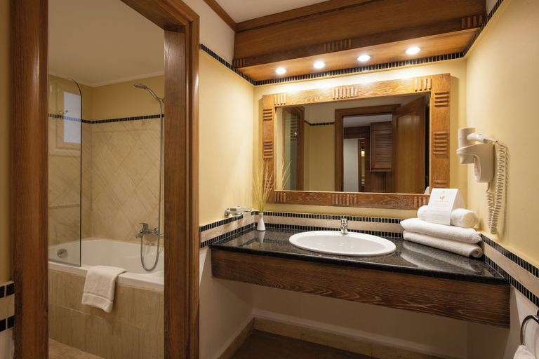 Bathroom 4, Mitsis Norida, South Aegean