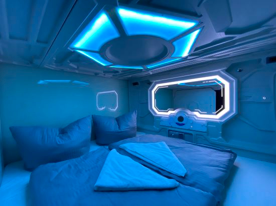 Logo, Space Night Capsule Hotel, Berlin