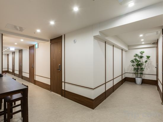 Hotel Interior/Public Areas