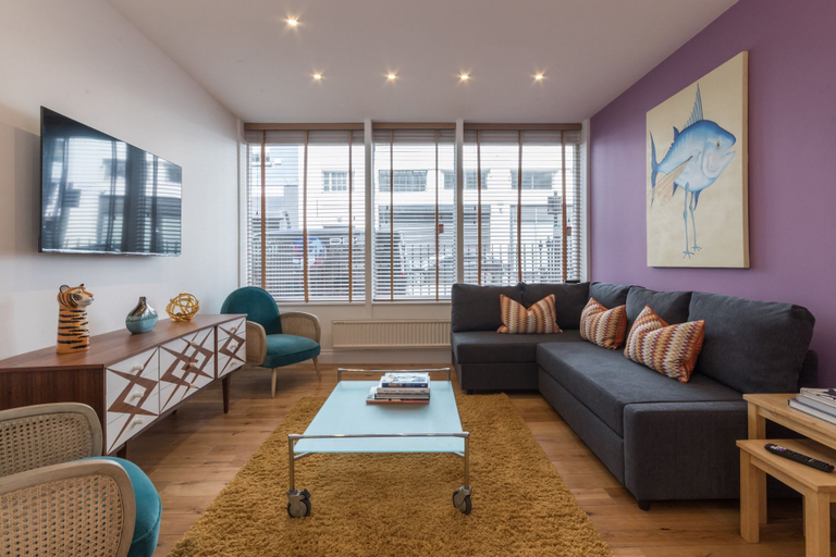 Living area 5, Home For All - Fitzrovia - by Frankie Says, London