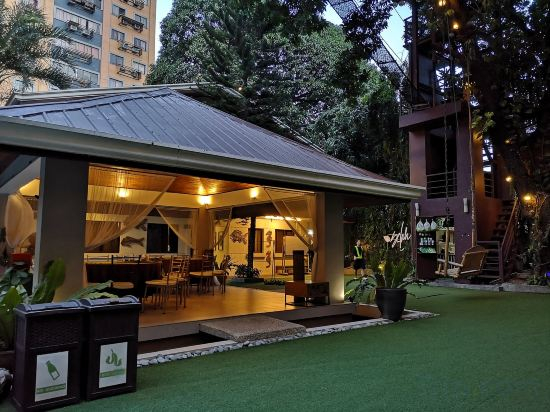 Fitness & Recreational Facilities