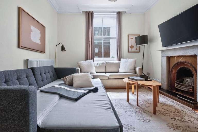 Living area 3, 2-bed by Natural History Museum - Lift - Sleeps 6, London