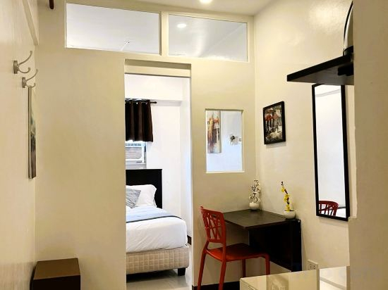 Others 2, BGC Suites Uptown, Taguig