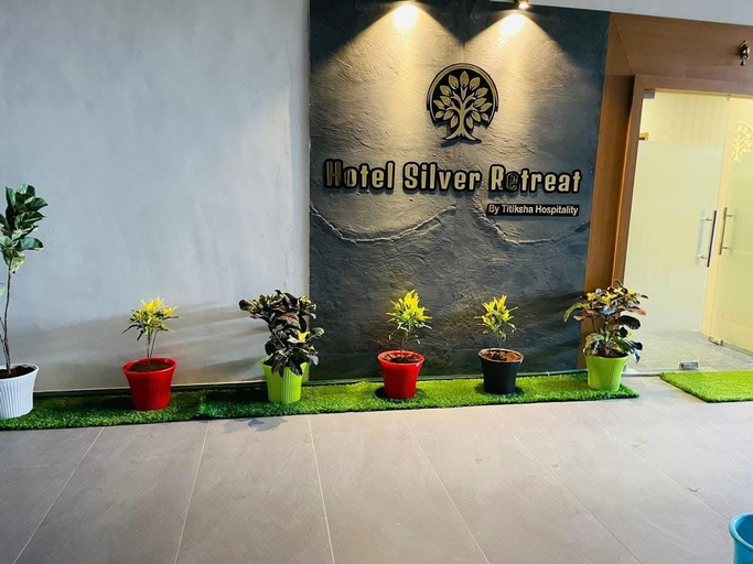 Interior, Hotel Silver Retreat, Gandhinagar