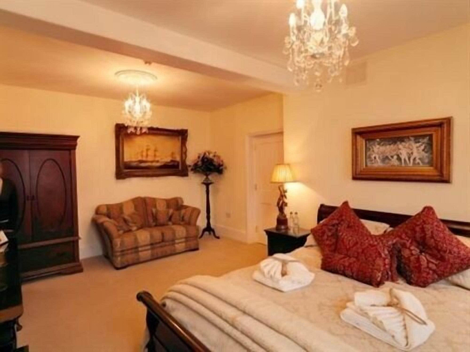 Bedroom 2, Saltcote Place Rye, East Sussex