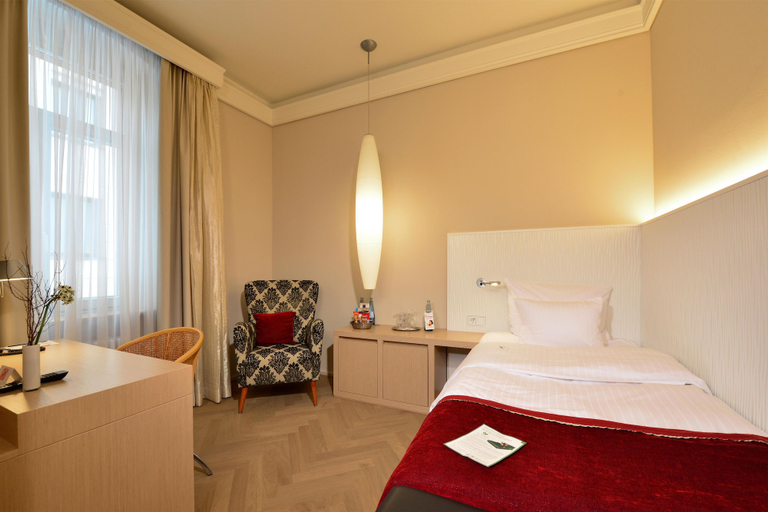 Bedroom 2, Hotel Victoria, BW Signature Collection, Freiburg im Breisgau