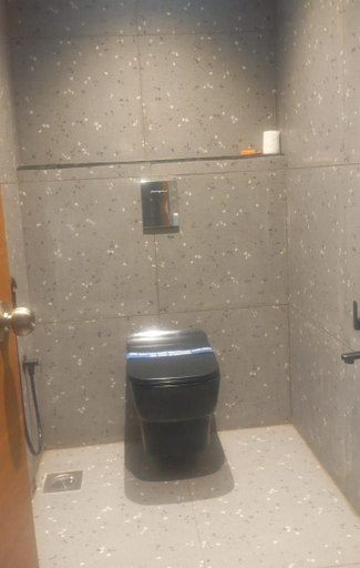 Bathroom 3, Maayaa riverside villa by KPM Tripenta, Coimbatore