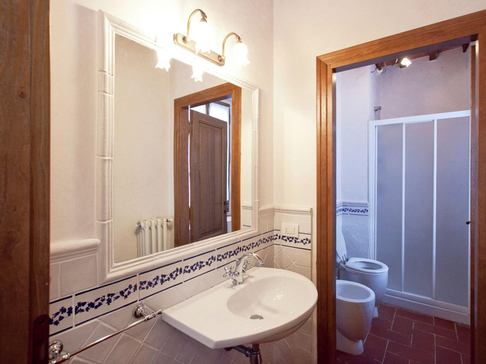 Bathroom 4, Detached Villa For 6 Pers With Outdoor Swimming P, Arezzo