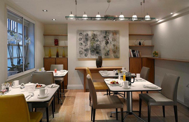 Food & Drinks 5, Sydney House Chelsea, London