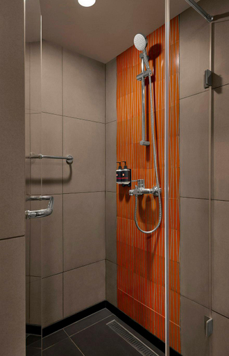 Bathroom 2, Ginger Durgapur, Barddhaman