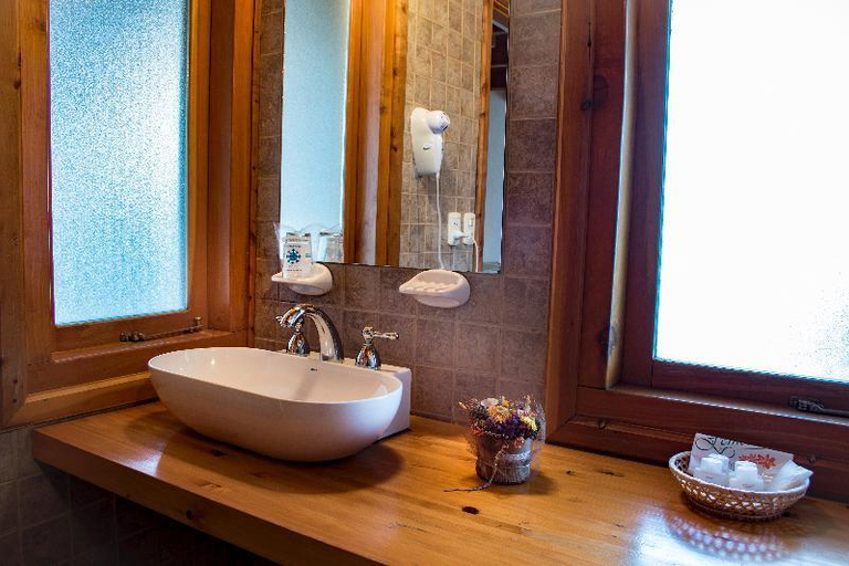 Bathroom 5, Villa Sofia Resort & Spa, Bariloche