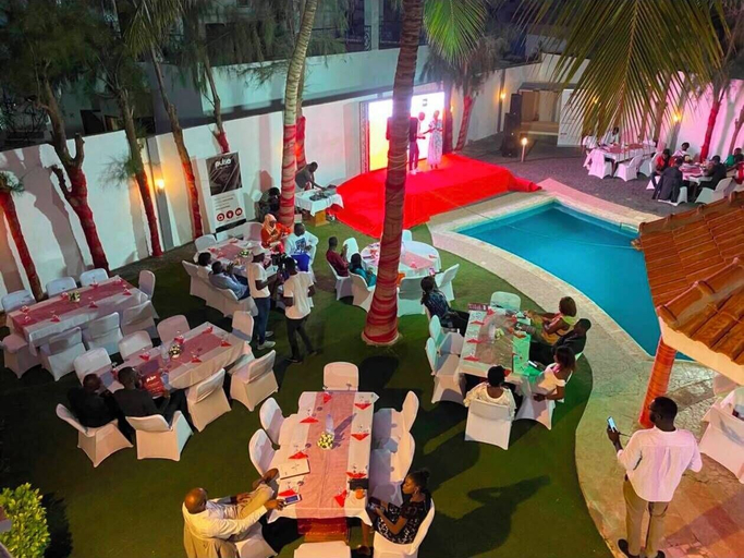 Food & Drinks 5, La Maison De Celine, Dakar