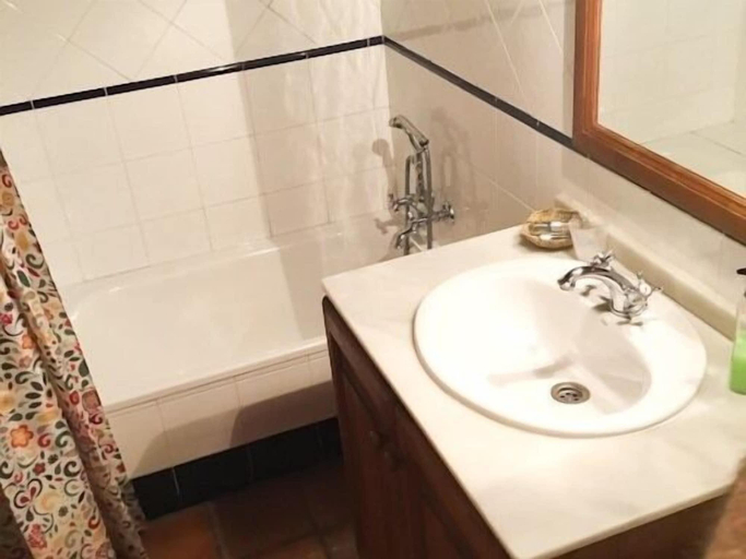 Bathroom 4, La Yosa De Arga Ebanes, Cantabria