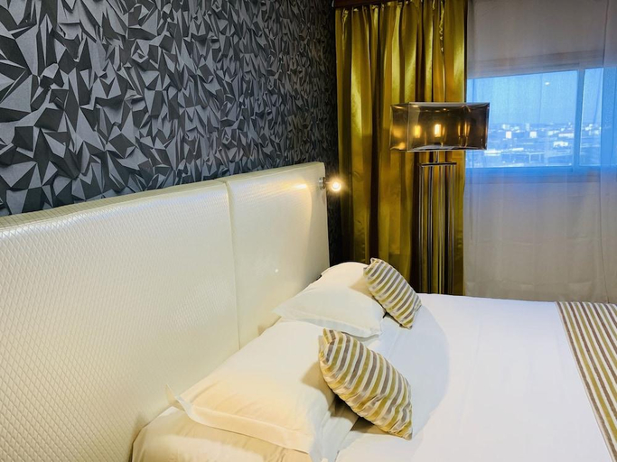 Bedroom 2, Holiday Inn Nimes Petite Camargue, Gard