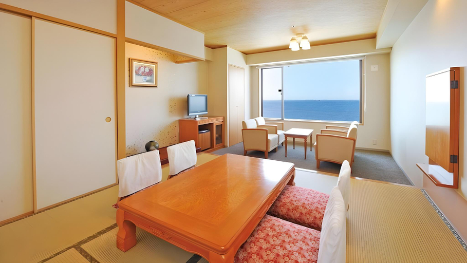 Bedroom 2, Ryugujo Spa Hotel Mikazuki Fujimitei, Kisarazu