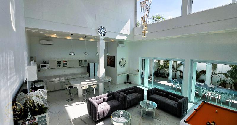 Public Area, POTTERLAND Luxury Pool Villa Pattaya Walking Street, Pattaya