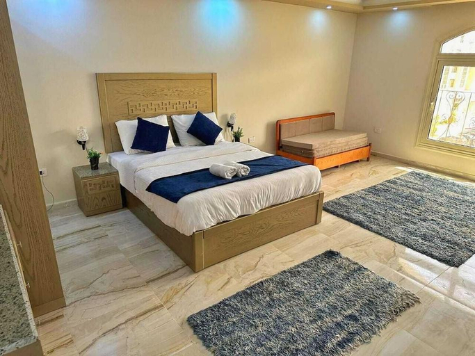 Bedroom 2, moon beach resort, Al-Ghurdaqah