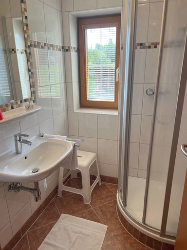 Bathroom 5, Haus Ketterer, Liezen