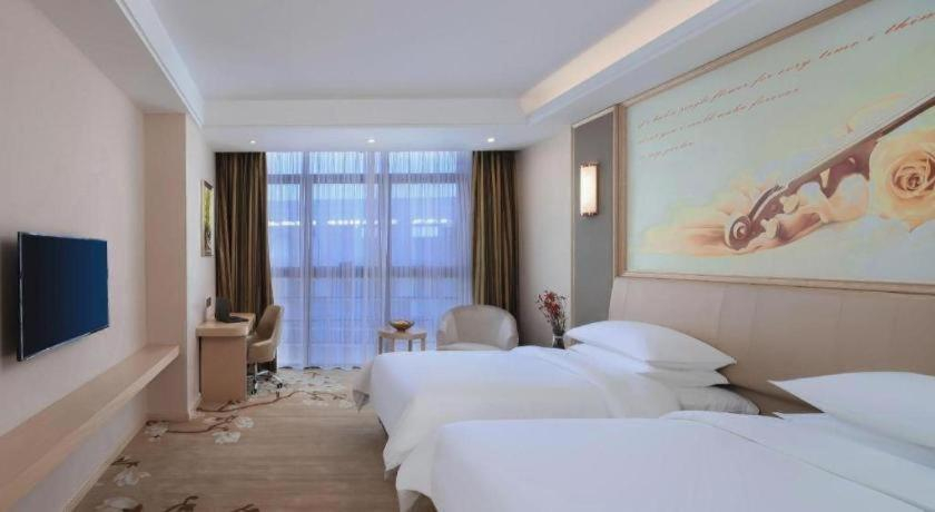 Bedroom 2, Vienna Hotel Fujian Fuqing Wanda Plaza, Fuzhou