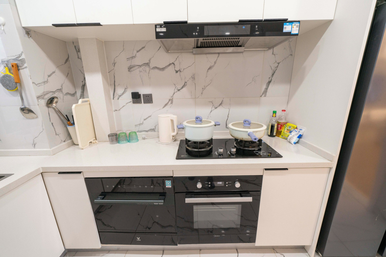 Private kitchen 5, Zhome- Riverside Garden Fine Apt, Shanghai