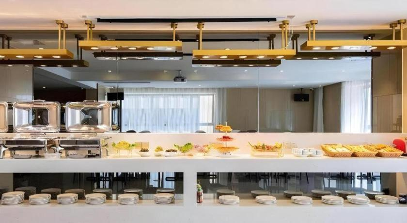 Food & Drinks 5, Lavande Hotel Kunming Railway Station, Kunming