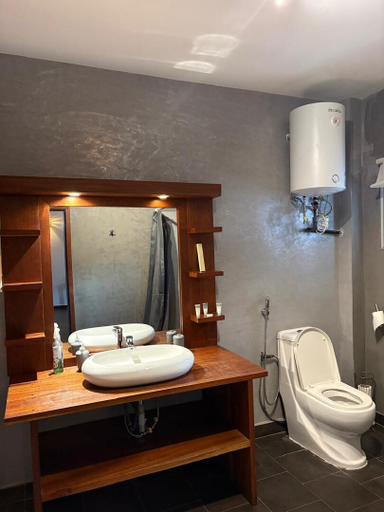 Bathroom 4, La Maison De Celine, Dakar