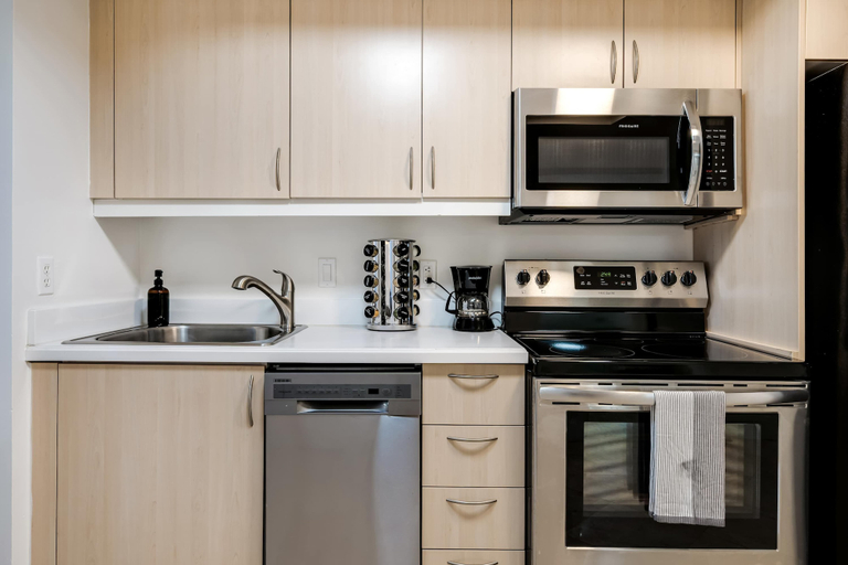 Interior 5, Grove Cove - Pool, Parking, Central Coconut Grove, Miami-Dade