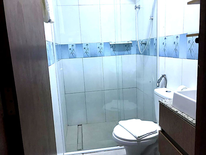 Bathroom, Apart  Hotel Guaiuba, Guarujá