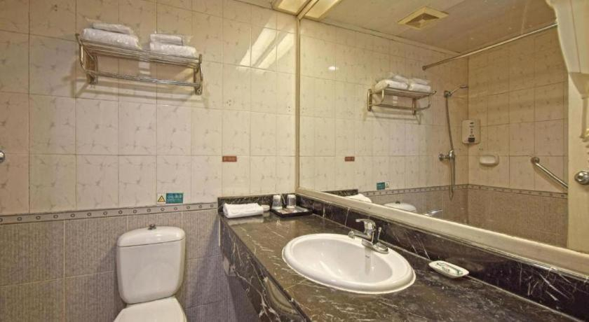 Bathroom 3, Jinjiang Inn E'ling Cultural and Creative Second Factory, Chongqing