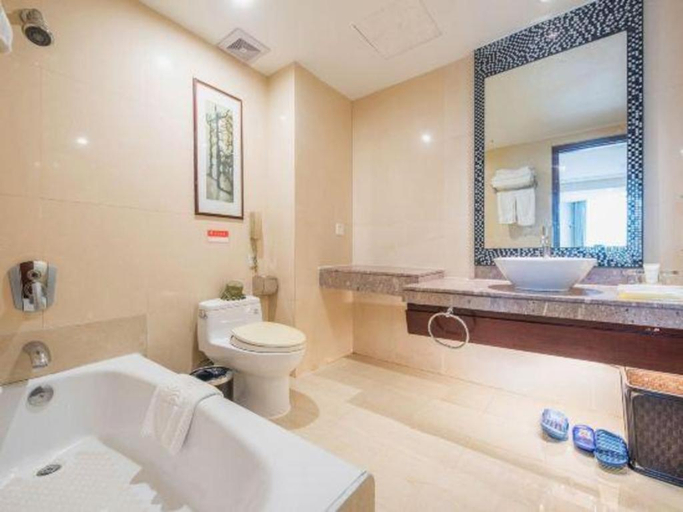 Bathroom 5, Tongli Lake Resort Phase II, Suzhou